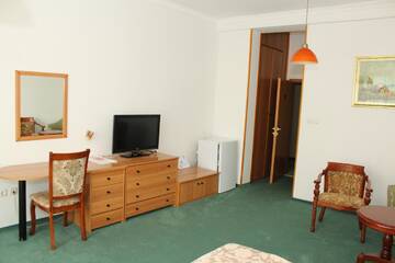 Улучшенный двухместный номер с 1 кроватью в Отеле Hotel Chayka